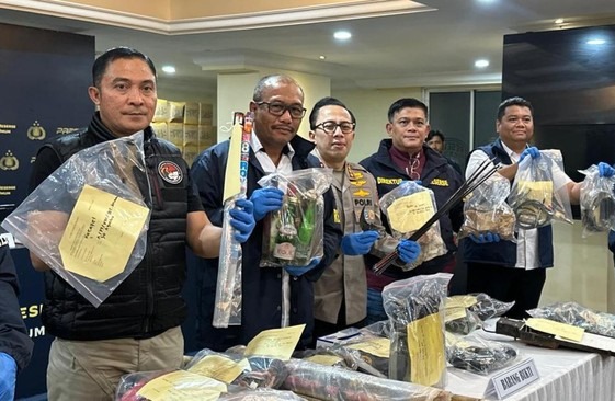 Polda Metro Jaya Ringkus “Profesor R” Atas Dugaan Penyebaran Tutorial Bom Molotov